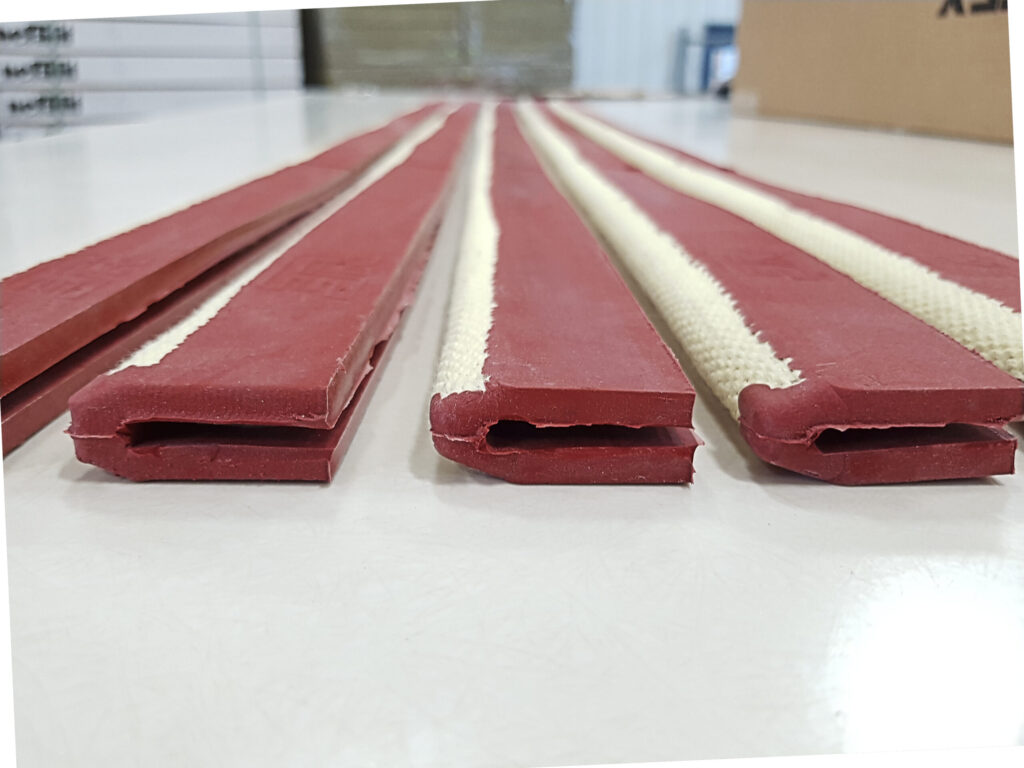 Moulage-Silicone-Danville-Quebec-Industries 3R-02